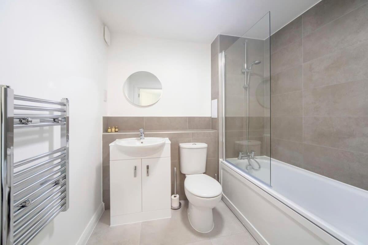 Lovely 1 Bedroom Apartment In Ashford Ашфорд Екстер'єр фото